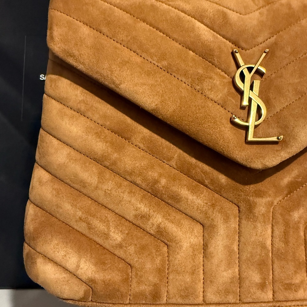 ***MINT CONDITION*** Medium YSL Suede Loulou Shoulder Bag in Camel - Picture 4 of 14